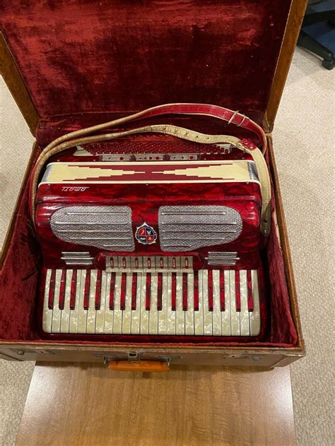 antique accordions made in italy